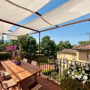 Apartment La Terrazza Di Sofia, Lucca
