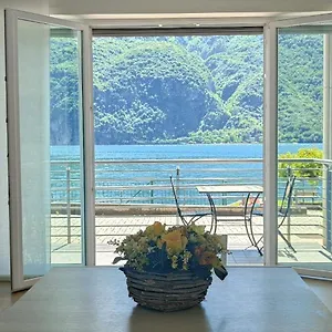  Apartment Casa La Rosa Italien