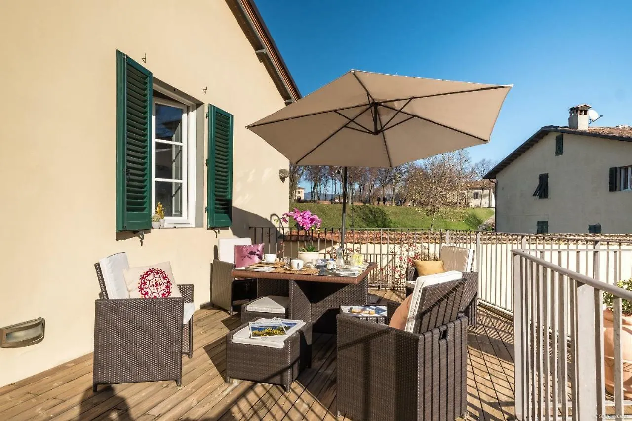 Apartment Ferienwohnung Tornese With Private Parking And Terrace Lucca Italien